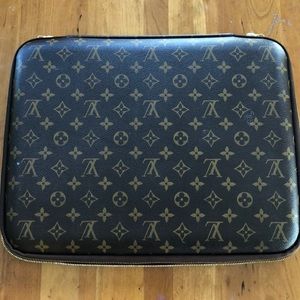 louis vuitton macbook case